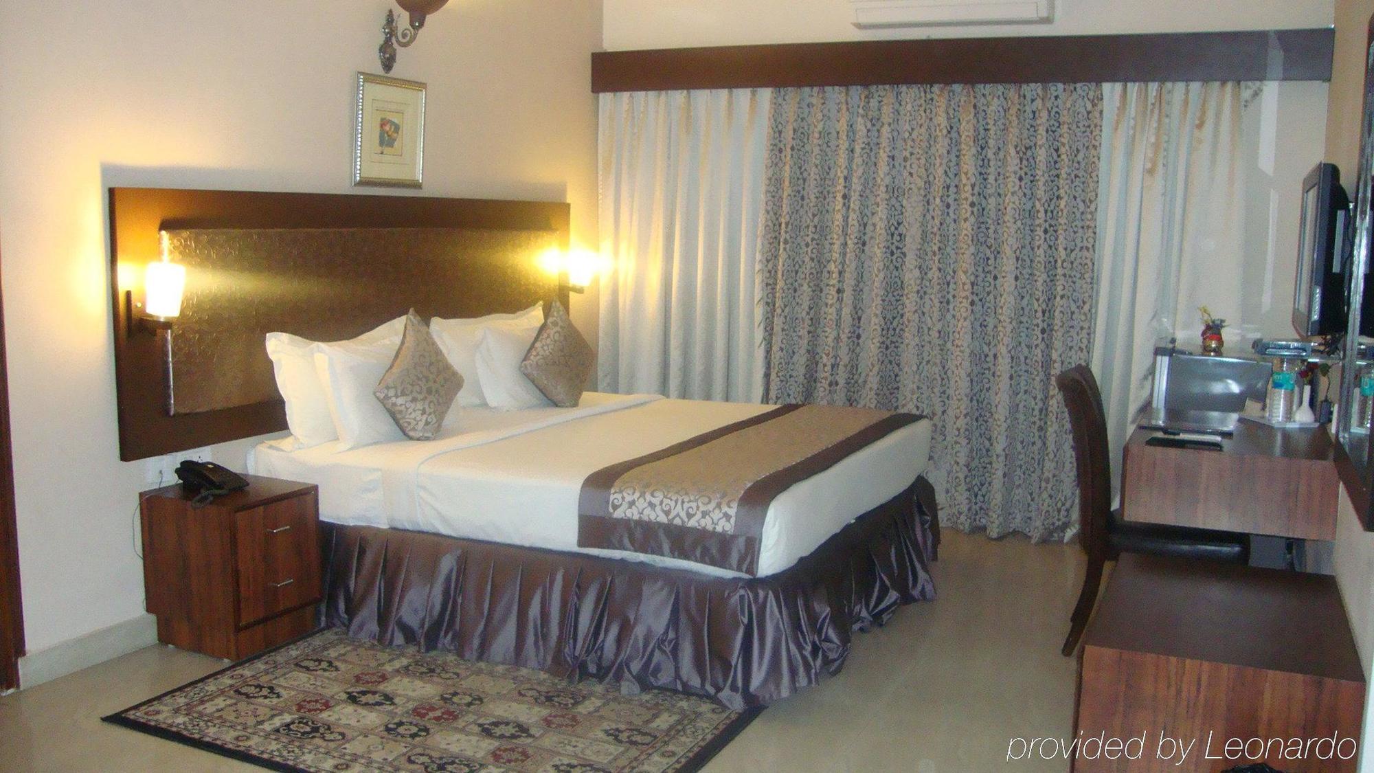 Genx Banjara Hill 1589 Hotel Hyderabad Exterior photo