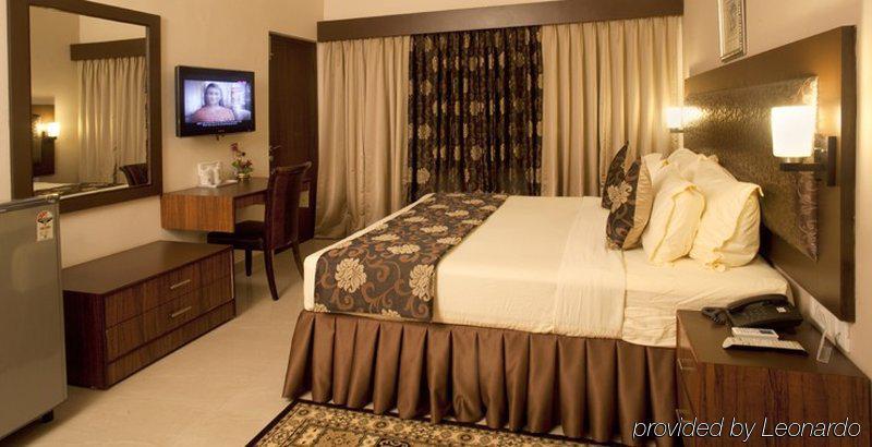 Genx Banjara Hill 1589 Hotel Hyderabad Exterior photo