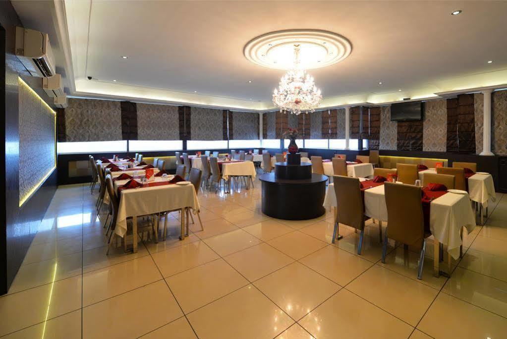 Genx Banjara Hill 1589 Hotel Hyderabad Exterior photo